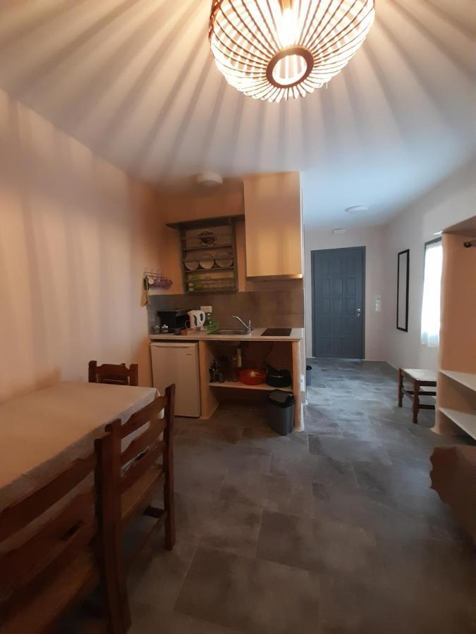 Kapsali Apartment *